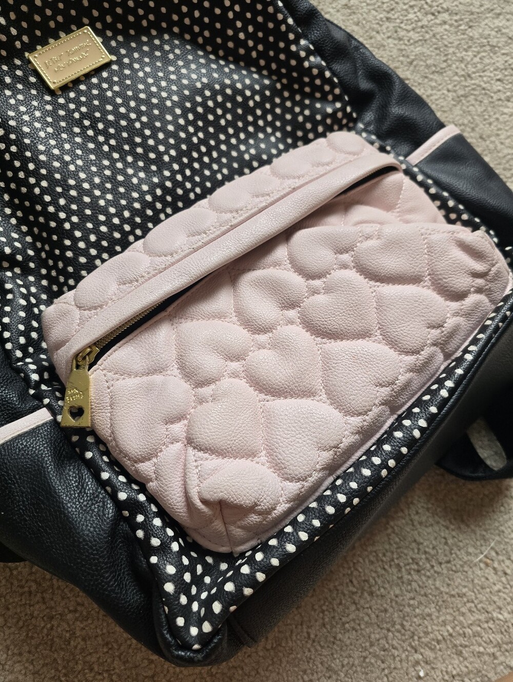 Betsey Johnson Backpack Pink Black DOTS Quilted Hearts Festival Travel Bag - Picture 4 of 16